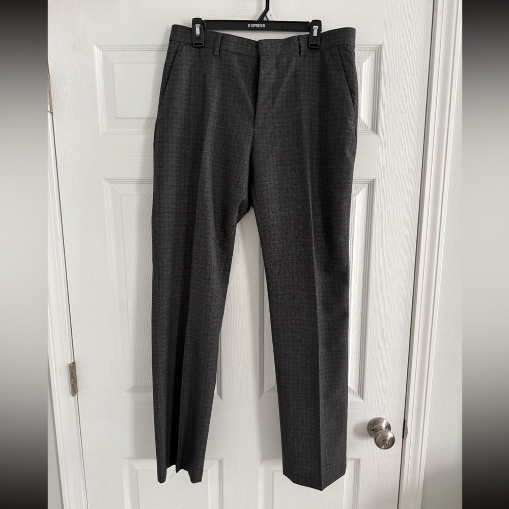Banana Republic Tailored Fit Men’s Striped Pants NWOT